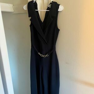 Black pant romper with gold belt ✨ size large